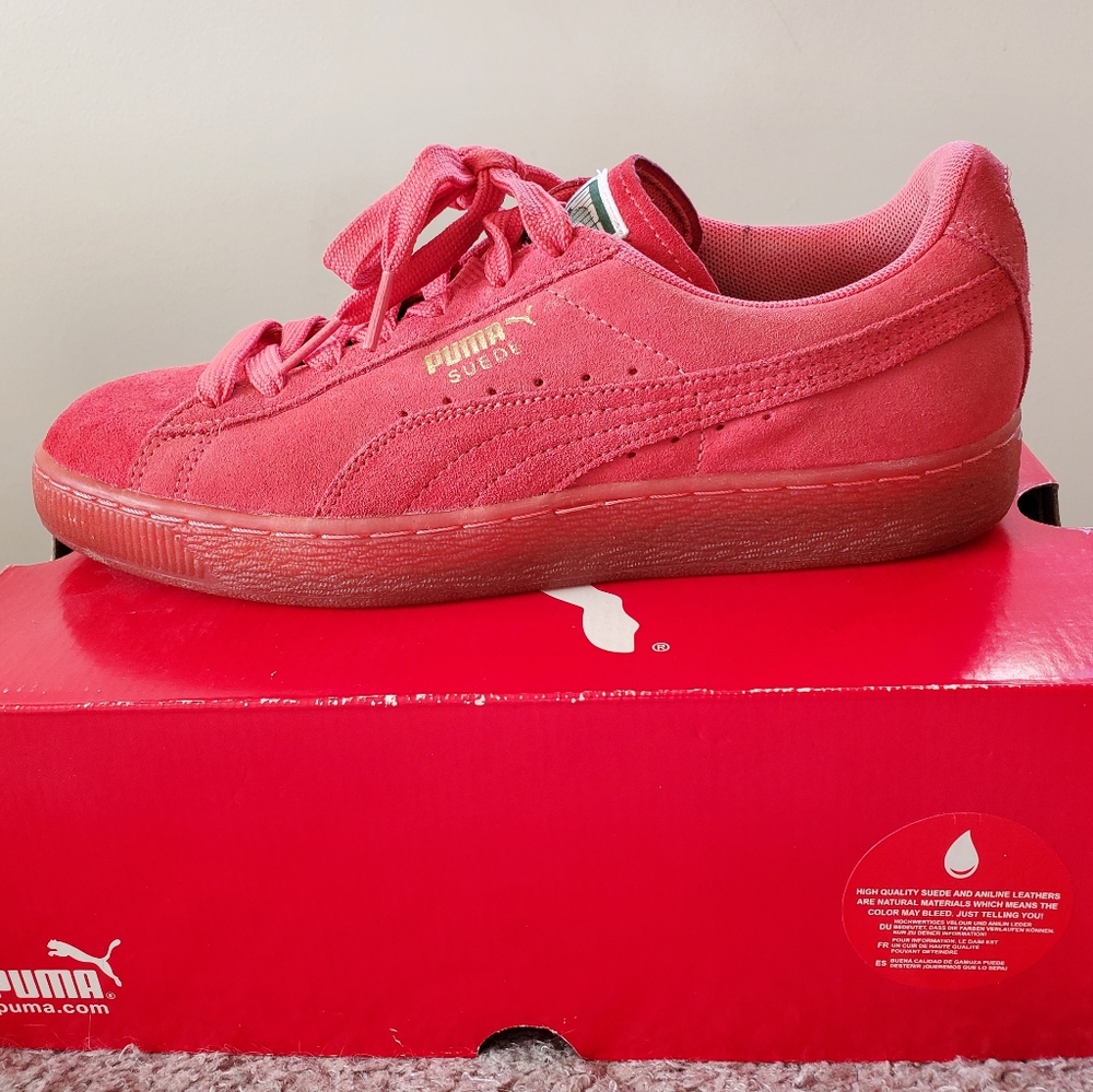 PUMA Women's Suede Classic Coral Sneakers
